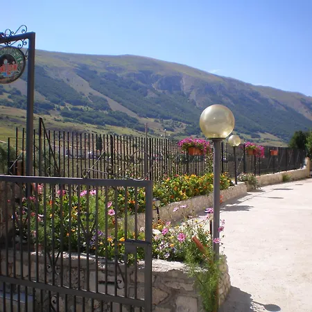 Fonte Lupini Aparthotel