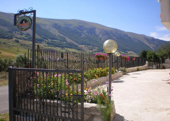 Fonte Lupini Apartmanhotel